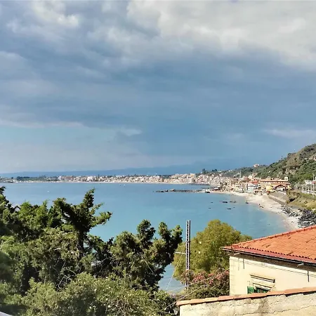 Baia Degli Albatros Apartment