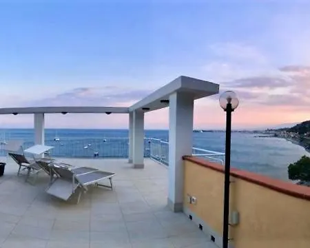 Baia Degli Albatros Apartment *